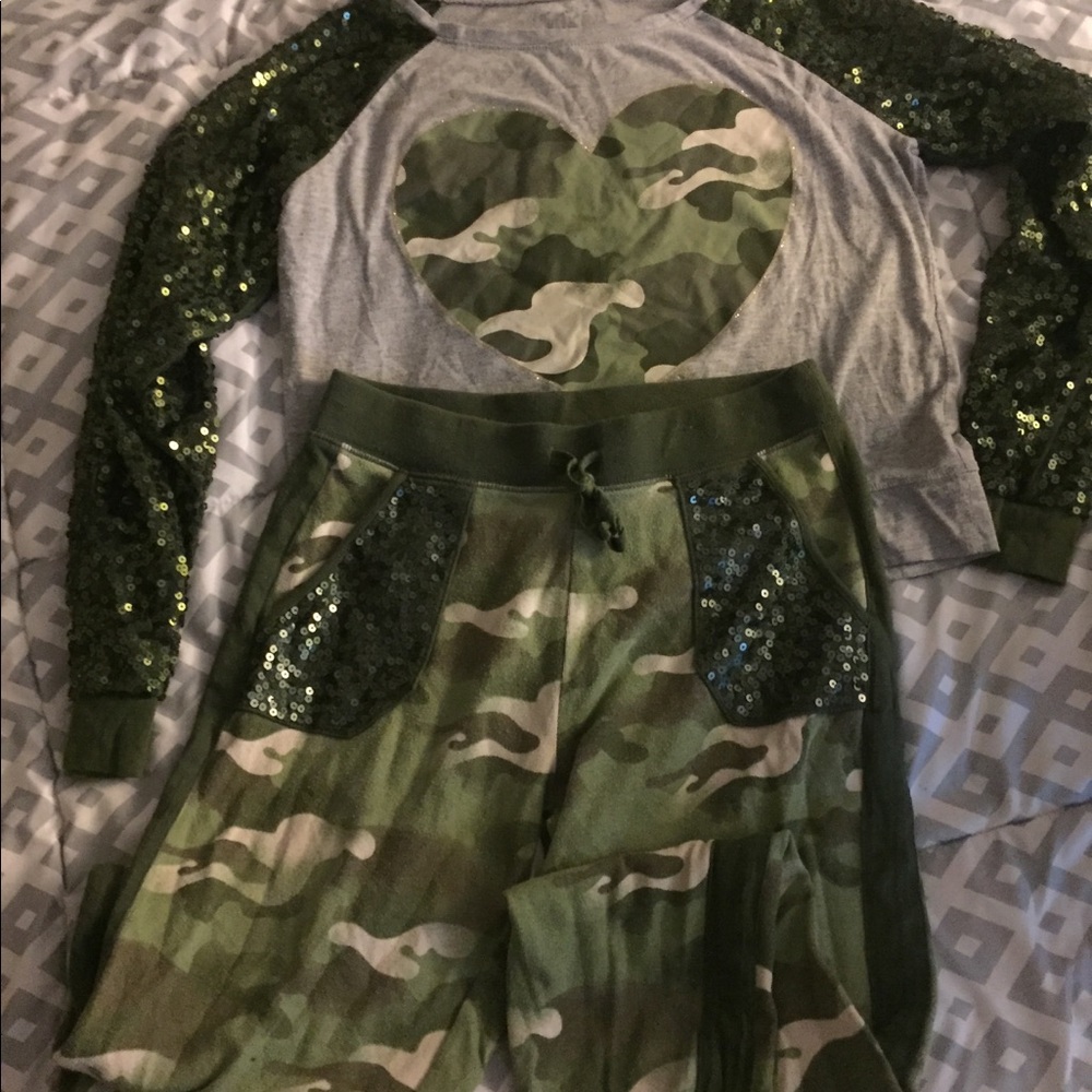 Justice camo sweat outfit